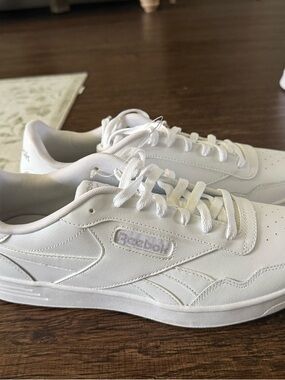 Reebok White Leather Low-Top Sneakers